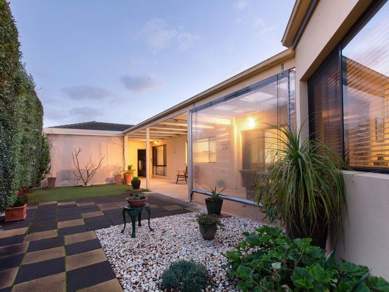 27 Coney Hurst Crescent, Mornington VIC 3931