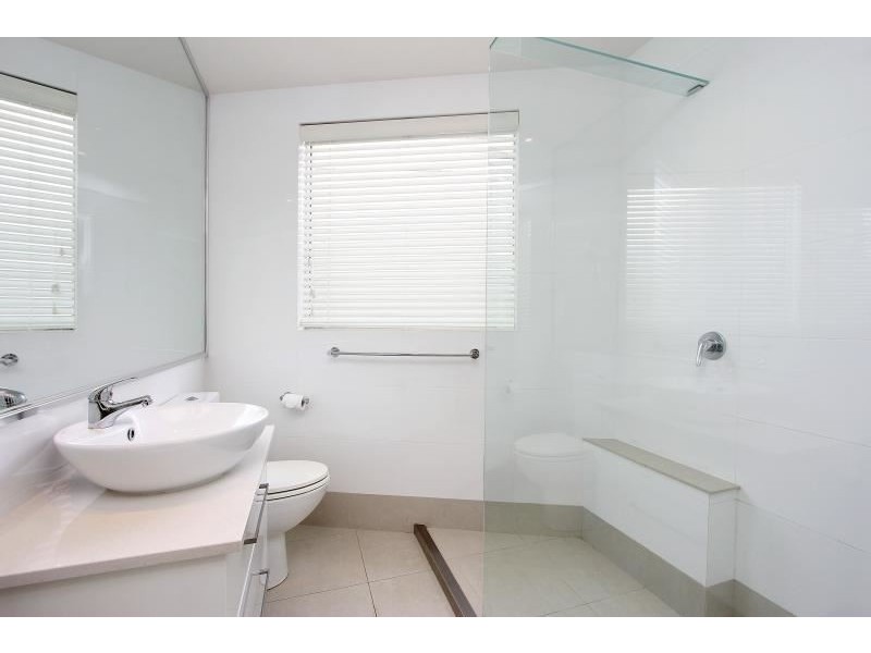 10/14 Tanti Avenue, Mornington VIC 3931