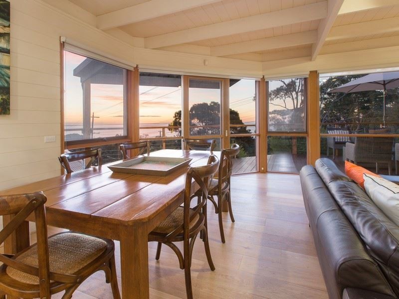 33 Bayview Road, Mccrae VIC 3938