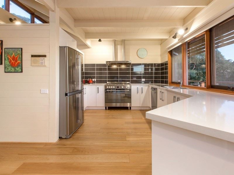 33 Bayview Road, Mccrae VIC 3938