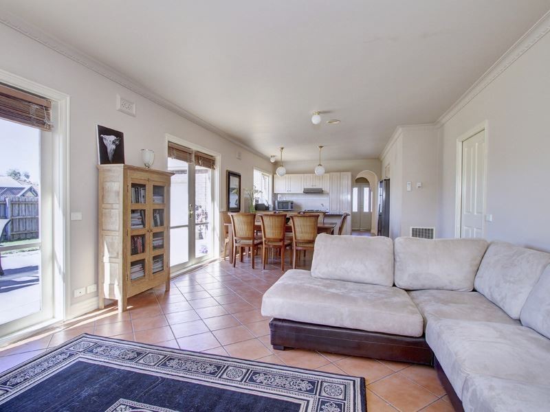 11 Piping Lane, Mount Martha VIC 3934