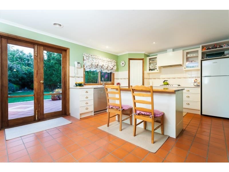 8 St Mitchell Circuit, Mornington VIC 3931