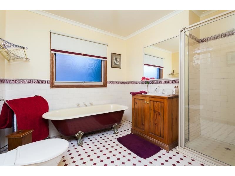 8 St Mitchell Circuit, Mornington VIC 3931