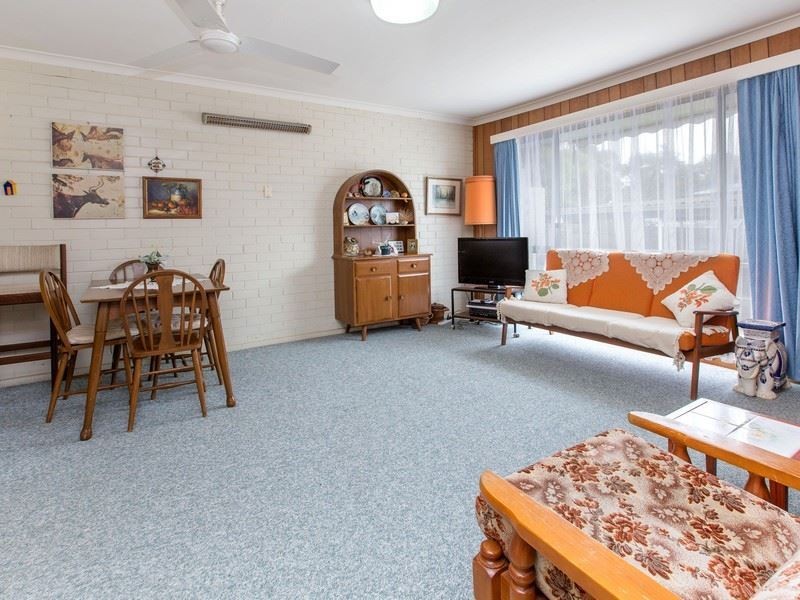 2/19 Bay Road, Mount Martha VIC 3934