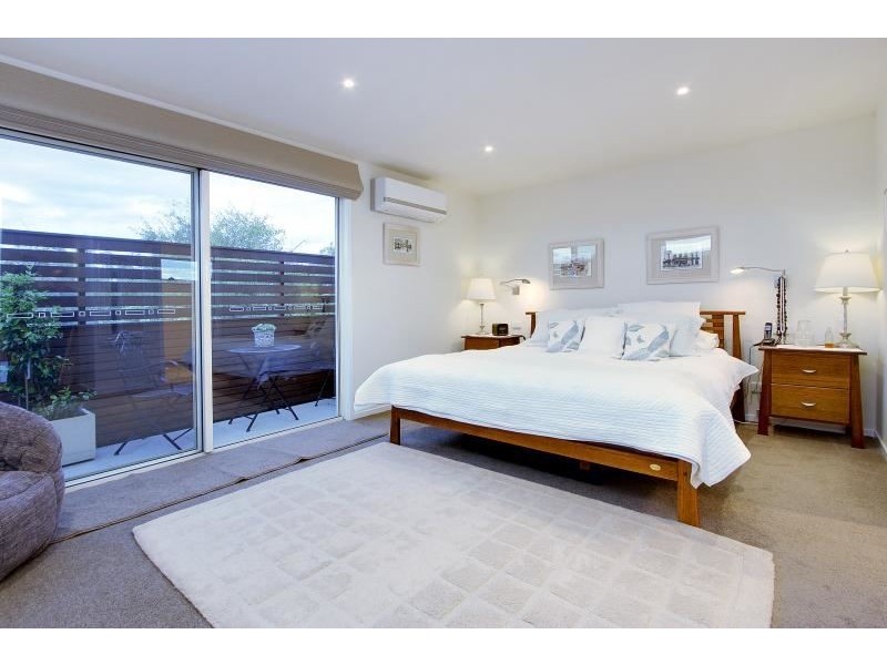 2/32 Nelson Street, Mornington VIC 3931