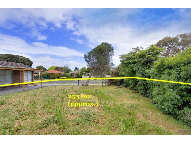 104 Robertson Drive, Mornington VIC 3931