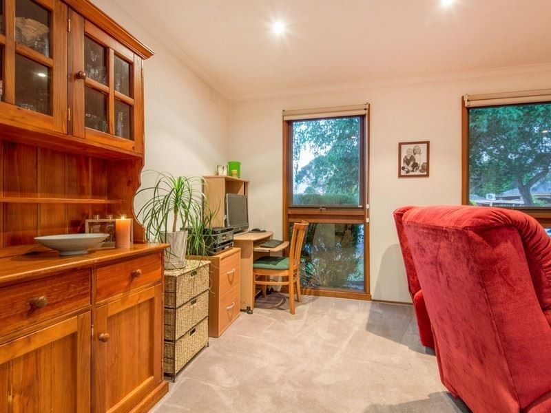 10 Montrose Avenue, Somerville VIC 3912