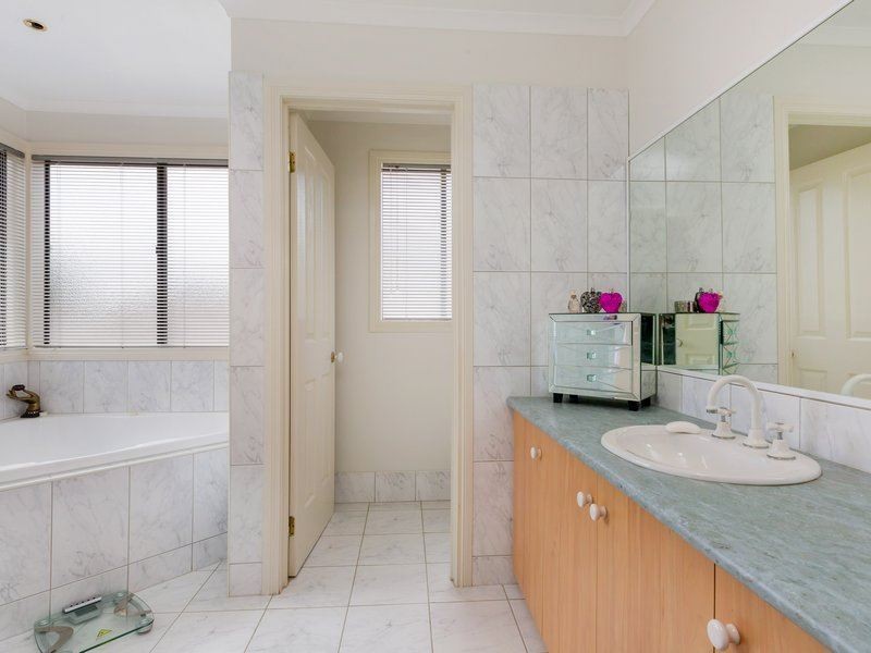 28 Samantha Drive, Mornington VIC 3931