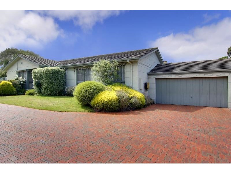 1/44 Beleura Hill Road, Mornington VIC 3931