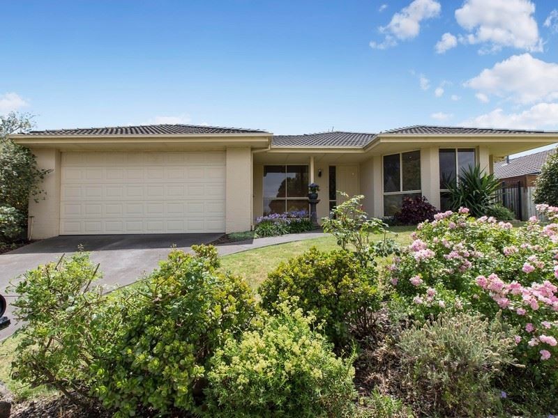 13 Caversham Drive, Mornington VIC 3931