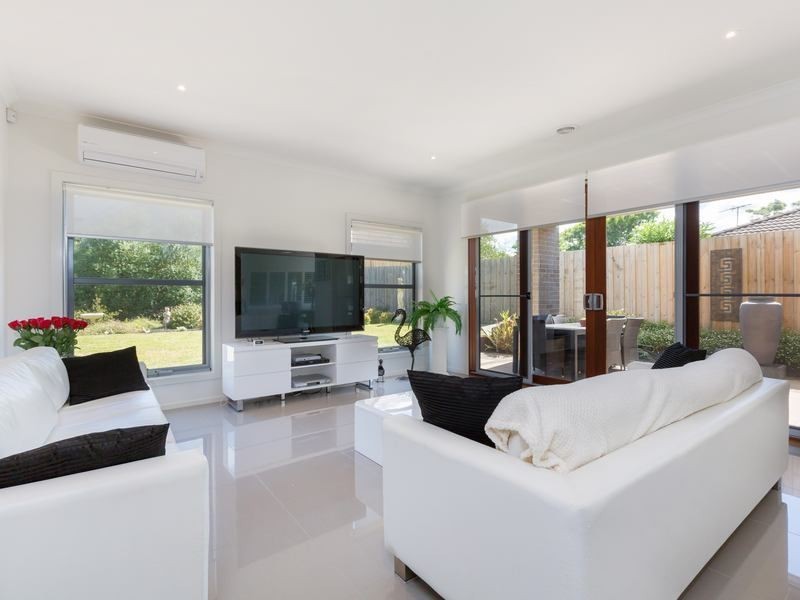 8a Morell Street, Mornington VIC 3931