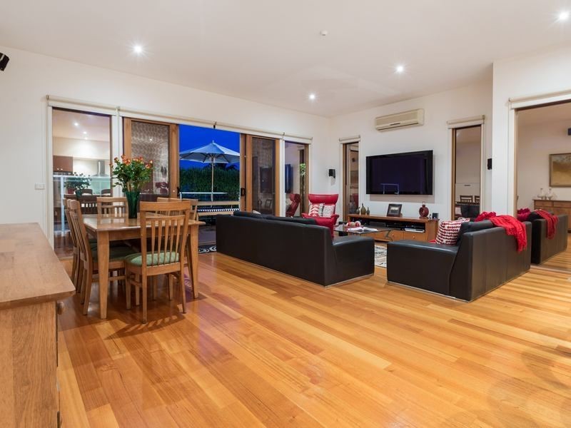 14 Williams Road, Mornington VIC 3931