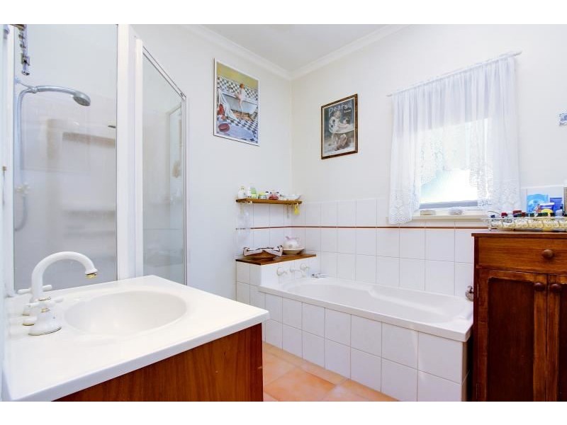 64 Kars Street, Frankston VIC 3199