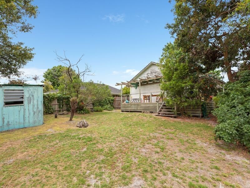 24 Tara Drive, Frankston VIC 3199