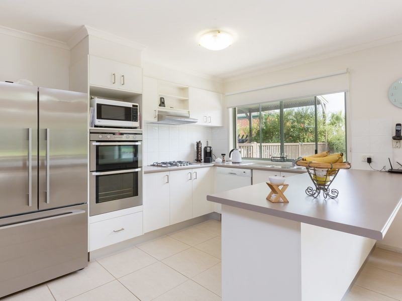 7 Netherclift Court, Mornington VIC 3931
