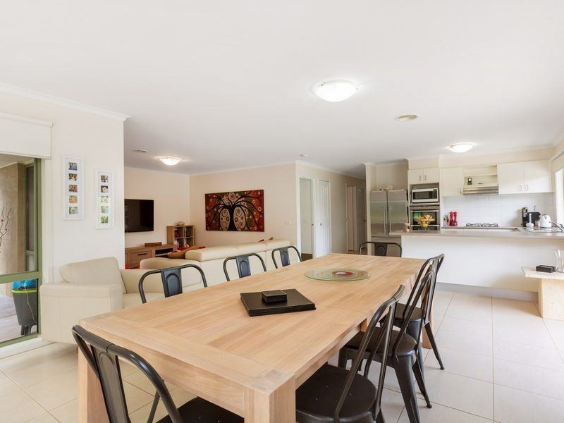 7 Netherclift Court, Mornington VIC 3931