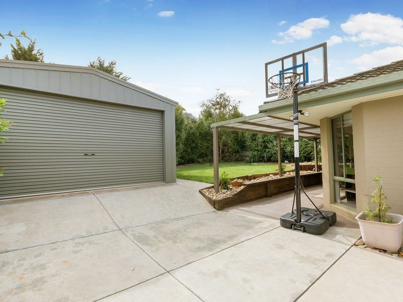 7 Netherclift Court, Mornington VIC 3931