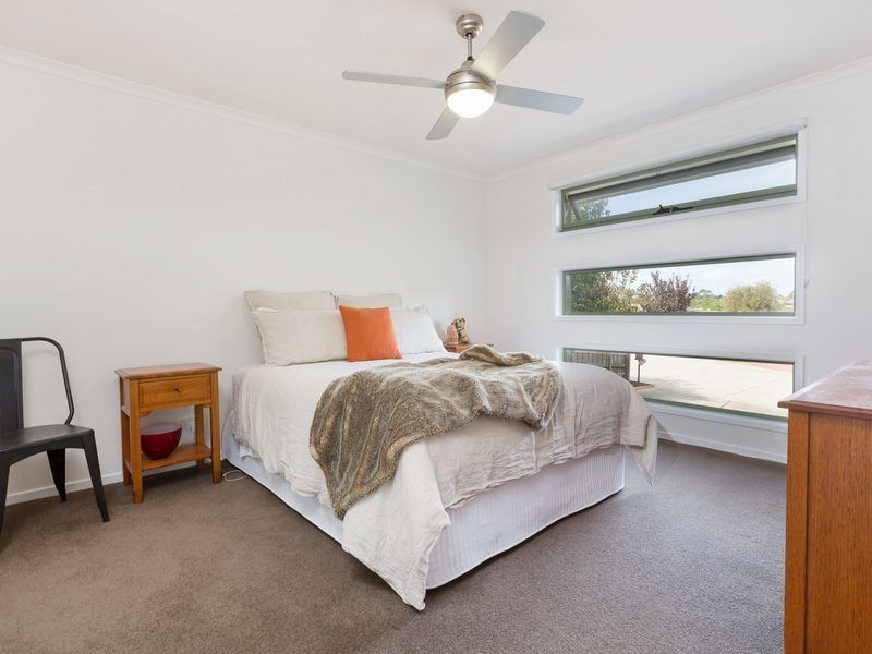 7 Netherclift Court, Mornington VIC 3931