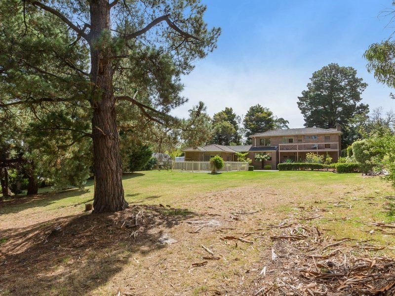 17 Blake Court, Mount Eliza VIC 3930