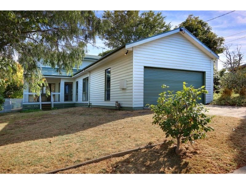 13 Philip Street, Mornington VIC 3931