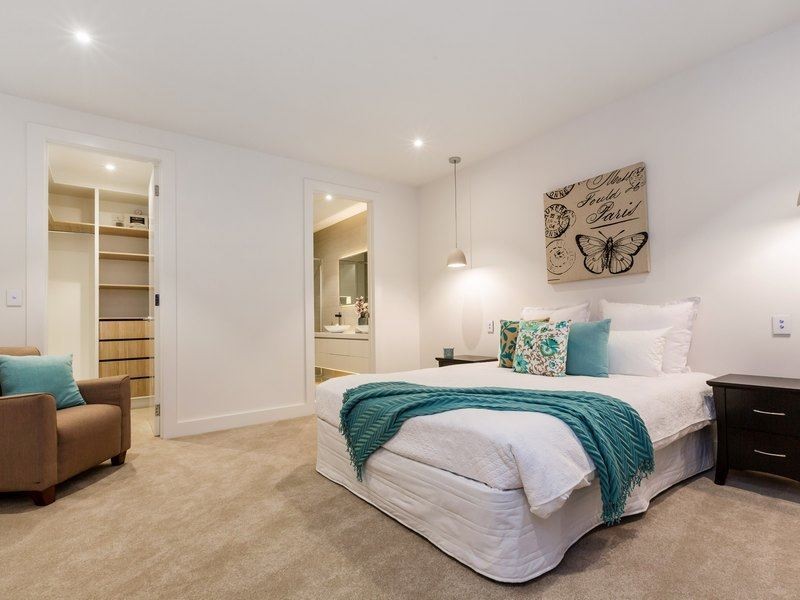 2a Shelbourne Court, Mornington VIC 3931