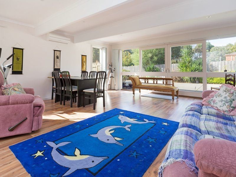 54 Ellinbank Crescent, Mornington VIC 3931