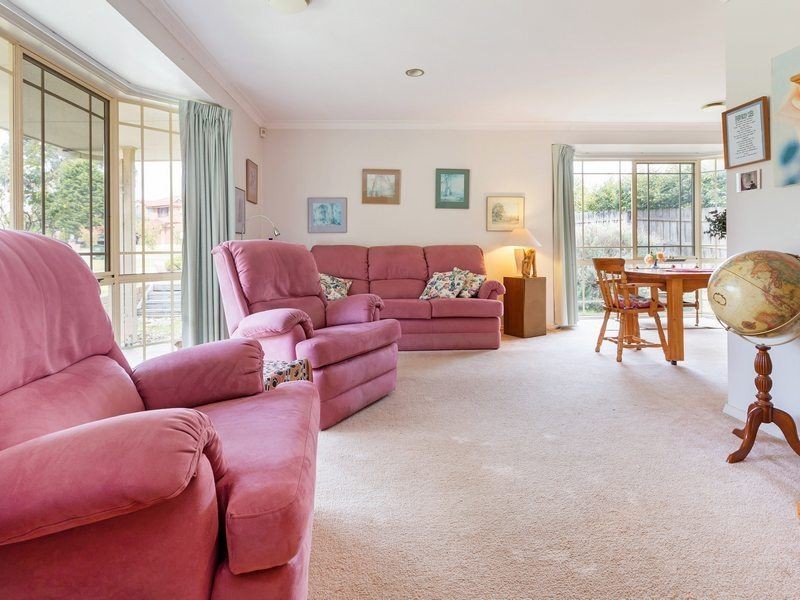 54 Ellinbank Crescent, Mornington VIC 3931