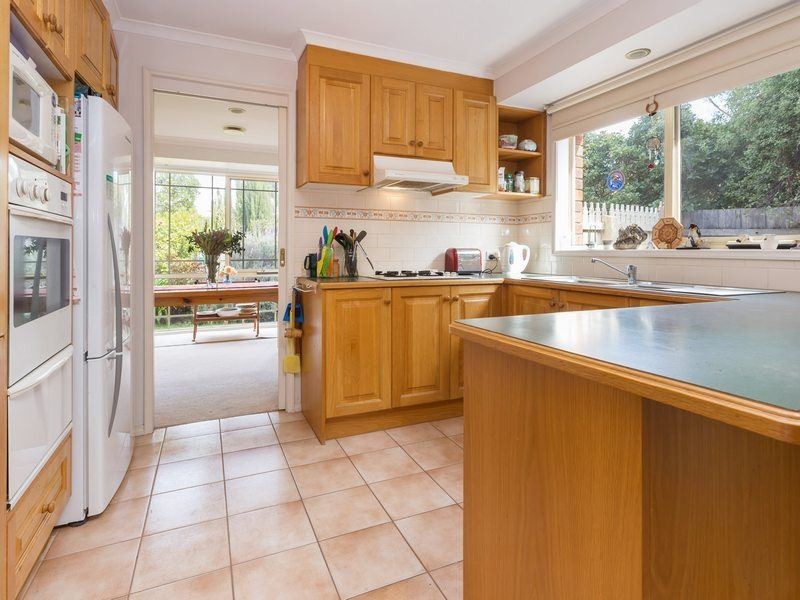 54 Ellinbank Crescent, Mornington VIC 3931