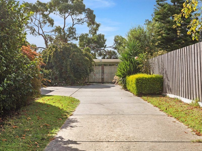 54 Ellinbank Crescent, Mornington VIC 3931