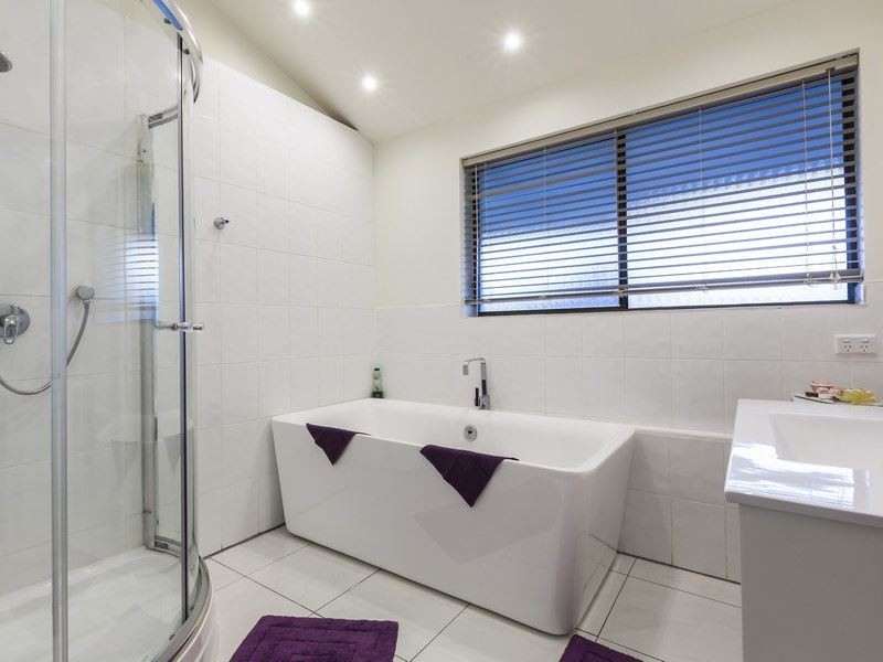 11 Bartlett Street, Frankston South VIC 3199