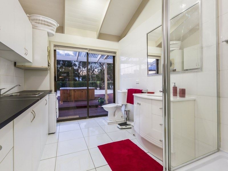 11 Bartlett Street, Frankston South VIC 3199