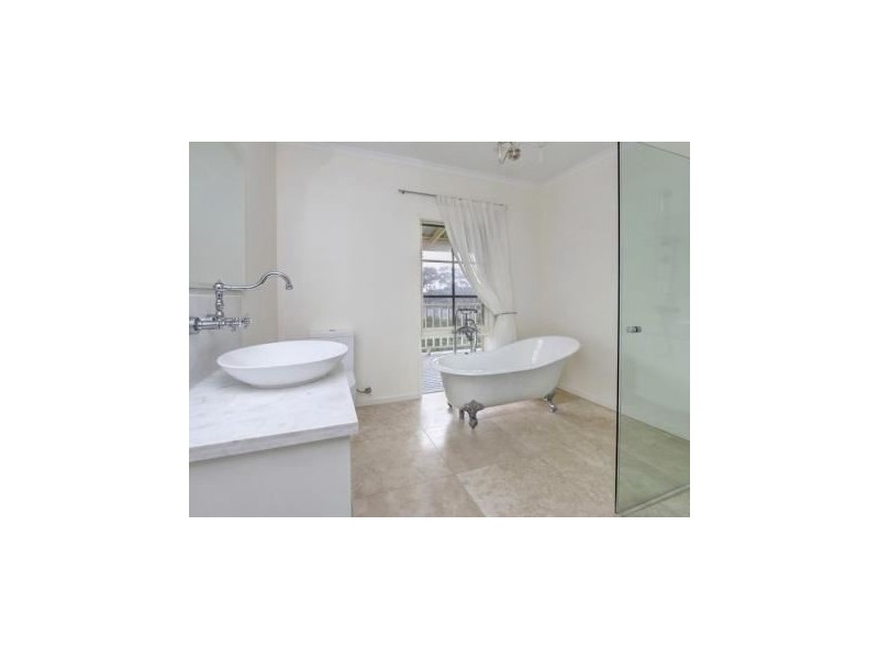 54 Bay Road, Mount Martha VIC 3934