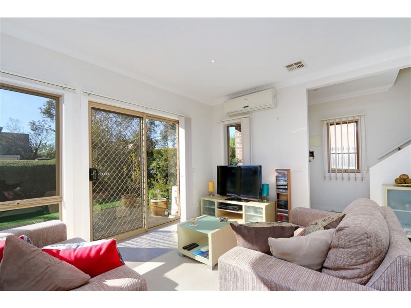 1/20 Spray Street, Mornington VIC 3931