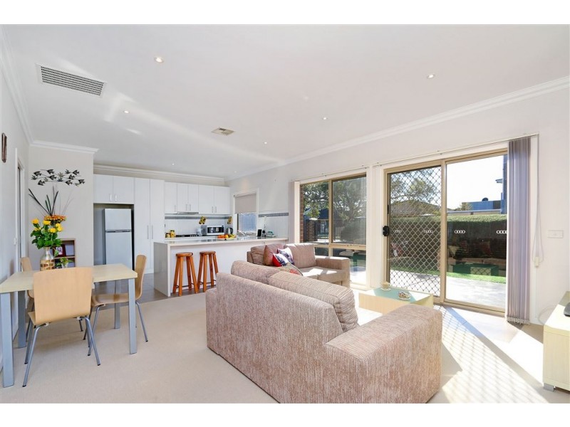 1/20 Spray Street, Mornington VIC 3931