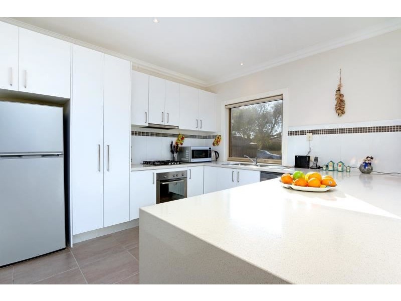 1/20 Spray Street, Mornington VIC 3931