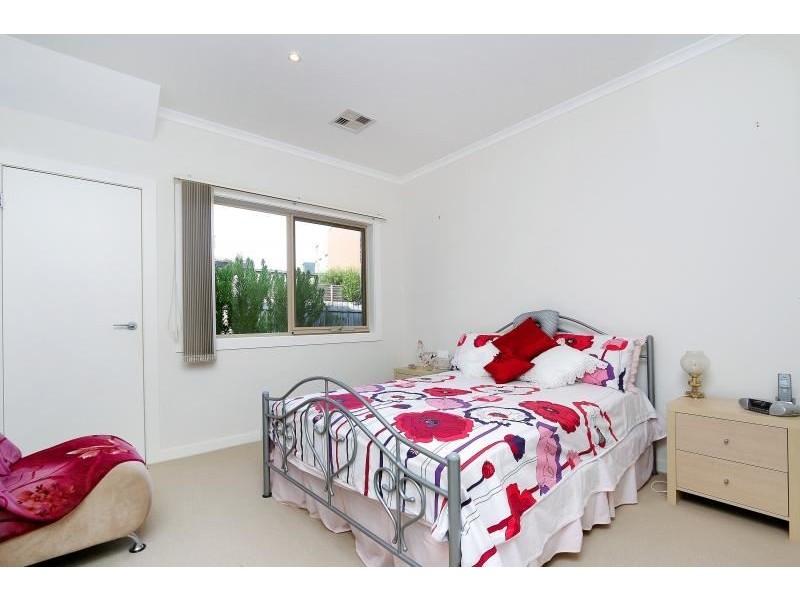 1/20 Spray Street, Mornington VIC 3931