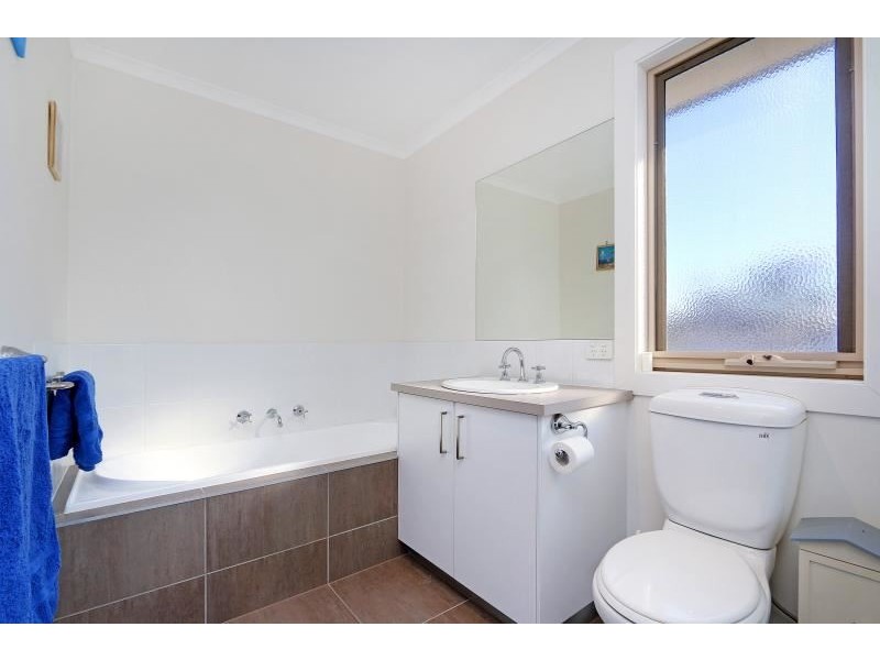 1/20 Spray Street, Mornington VIC 3931