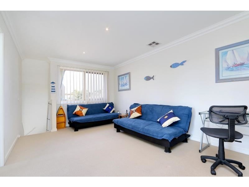 1/20 Spray Street, Mornington VIC 3931