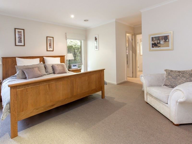 99 Strachans Road, Mornington VIC 3931