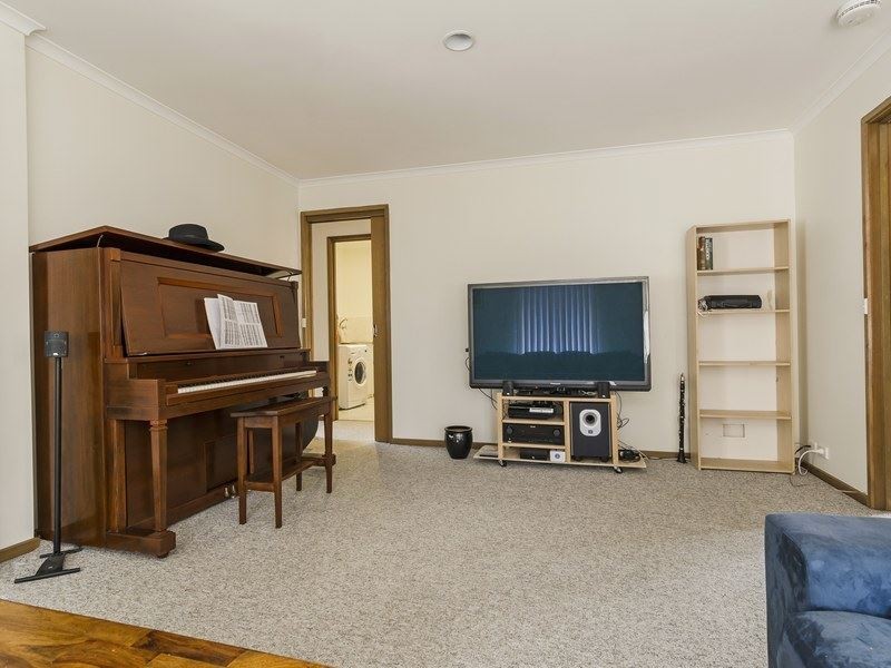 10a Fleetwood Crescent, Frankston South VIC 3199