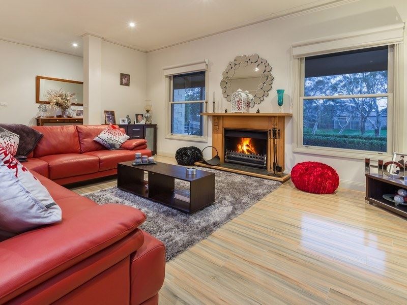 4 Summerfield Drive, Mornington VIC 3931