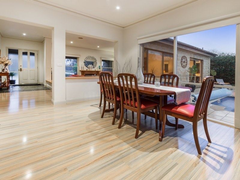 4 Summerfield Drive, Mornington VIC 3931