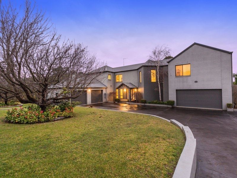 2 Ferne Place, Mount Martha VIC 3934