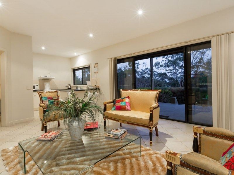 2 Ferne Place, Mount Martha VIC 3934