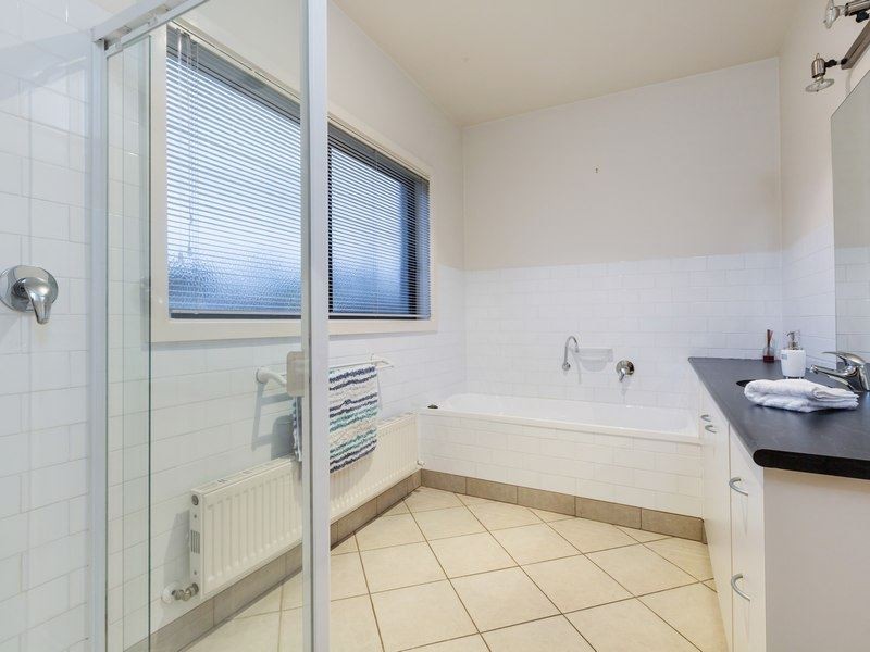 2 Ferne Place, Mount Martha VIC 3934