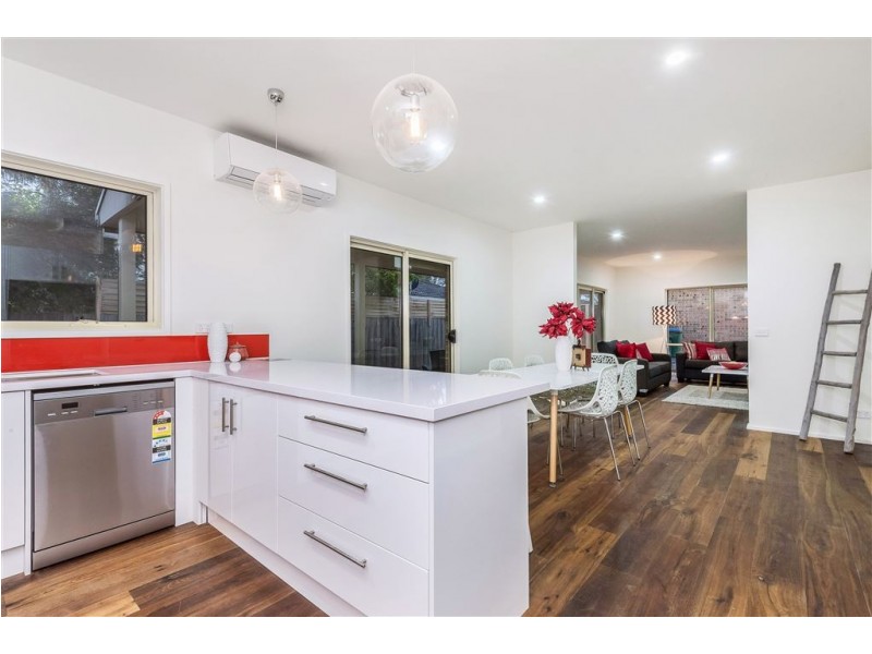 2/791 Nepean Highway, Mornington VIC 3931