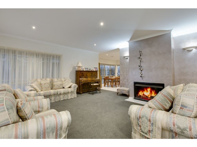 22 Tira Court, Mornington VIC 3931