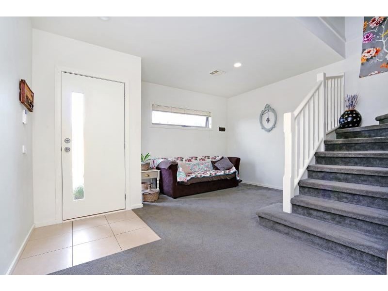 8/110 Bungower Road, Mornington VIC 3931