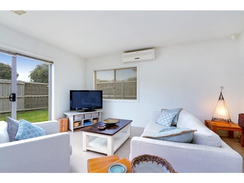 8/110 Bungower Road, Mornington VIC 3931