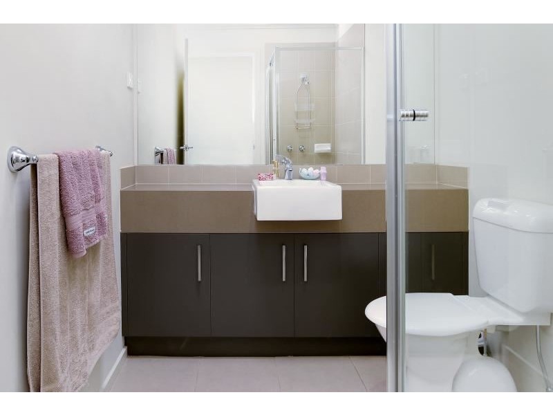 8/110 Bungower Road, Mornington VIC 3931